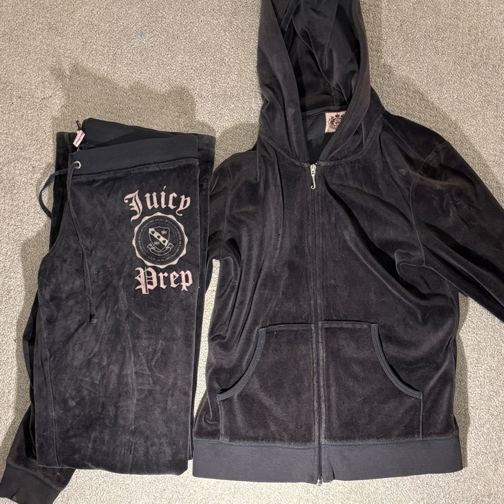Vintage Juicy Couture Black Velour Hoodie and Joggers with Pink Logo!